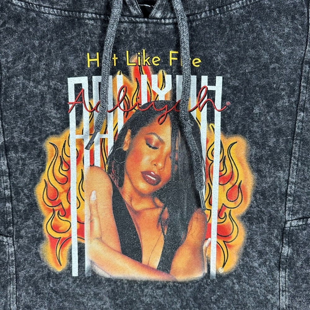 Vintage Aaliyah Women's Medium Hot Like Fire "Cold Shoulder" Hoodie - Picture 5 of 12